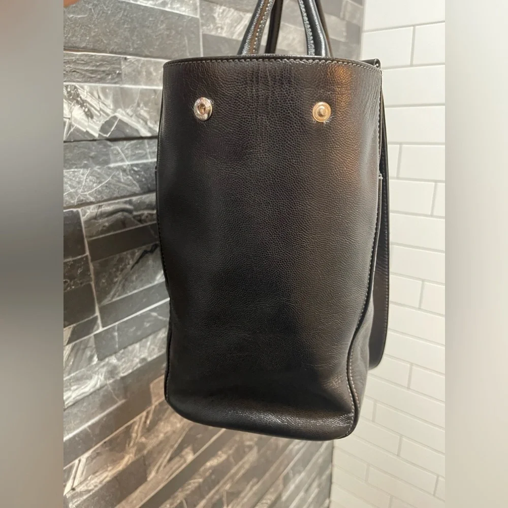 Chanel Black Caviar Leather Top Handle Executive Cerf Tote Bag - Picture 14 of 17